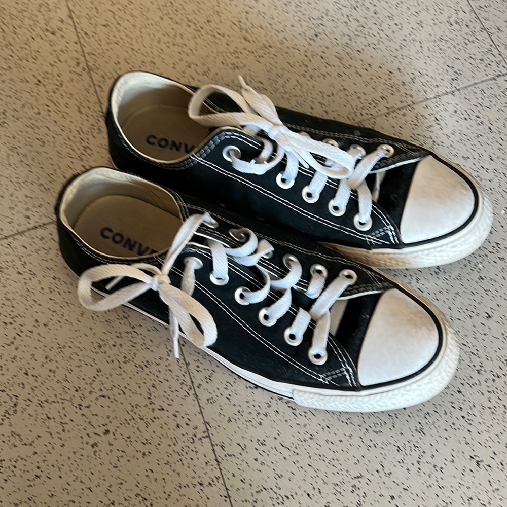 BLACK Chuck Taylor All Stars